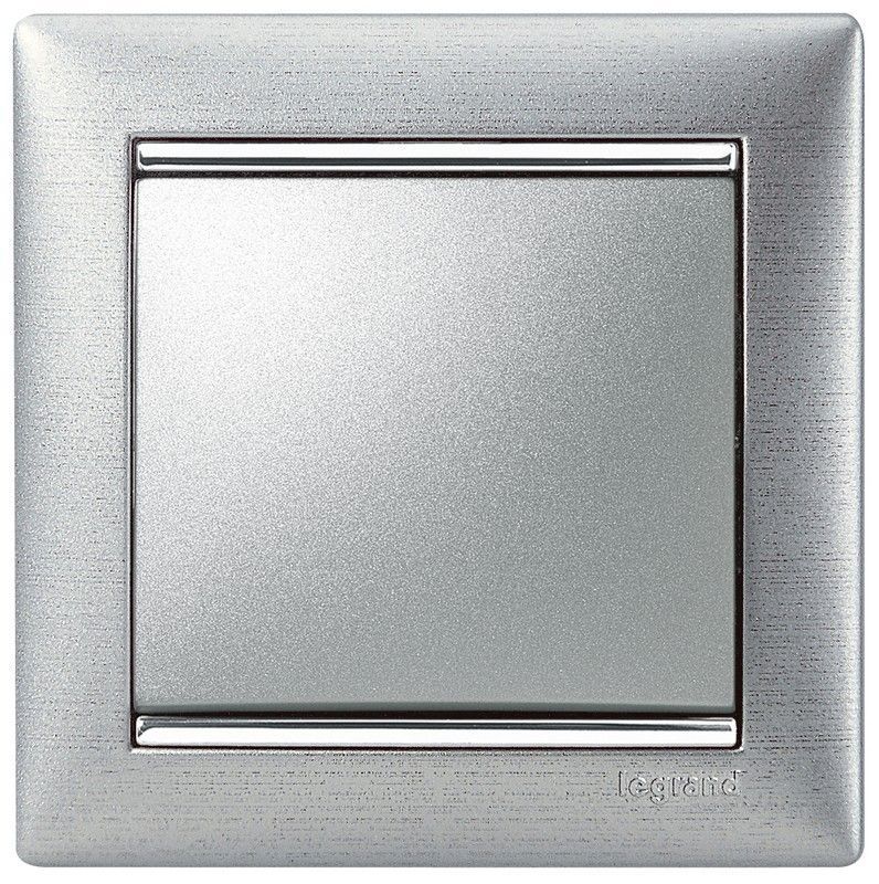 Legrand Valena Classic Алюминий Выключатель Legrand Valena Алюминий 1-клавишный 770101