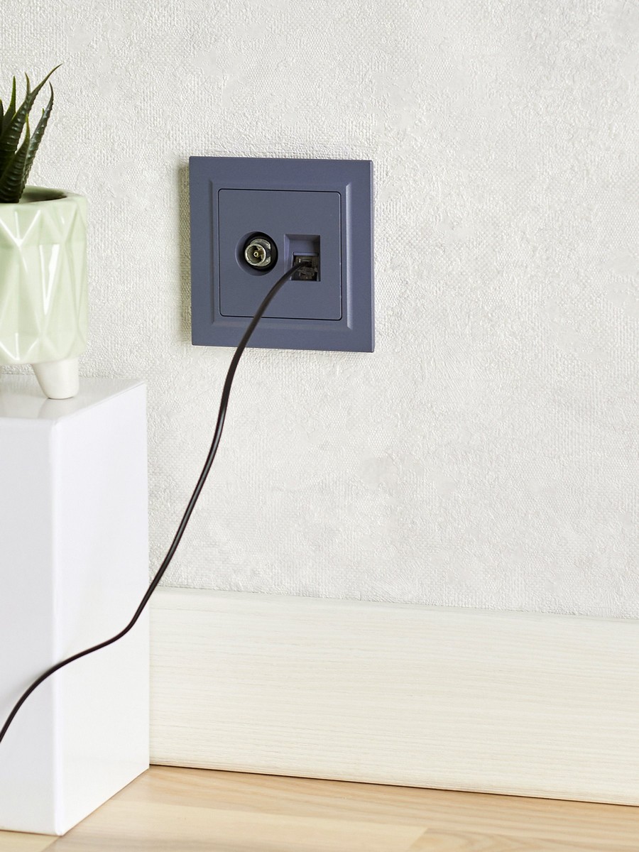 IEK Brite Маренго Розетка IEK BRITE двойная TV+RJ45 кат.5E РТВ/РК12-БрМ маренго BR-AK20-1-K35