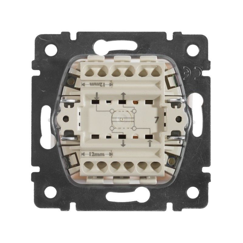 Legrand Valena Classic Белый Переключатель Legrand Valena белый перекрестный 1-клавишный 774407