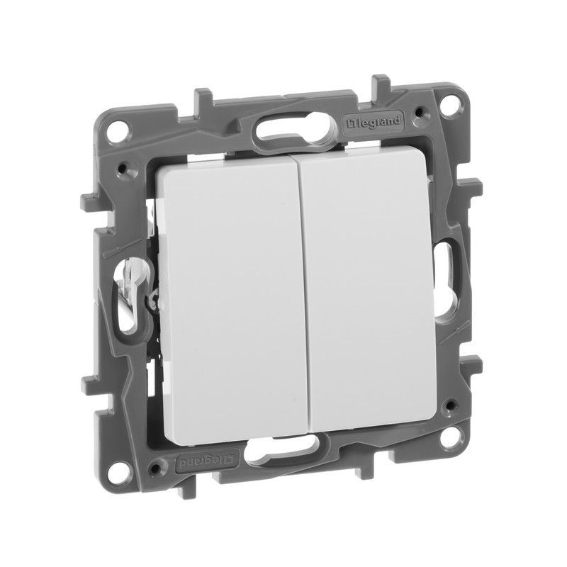 Legrand Etika Белый Переключатель Legrand Etika белый 2-клавишный, 10А, авт. клем. 672212