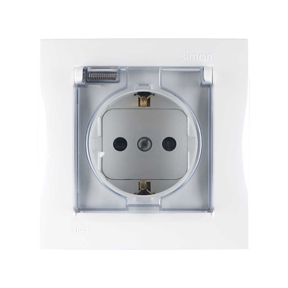 Розетки и выключатели Simon 15 Белый Розетка с/з Simon 15 Белая с крышкой с защитными шторками IP44 (в сборе с рамкой) 1590450-030