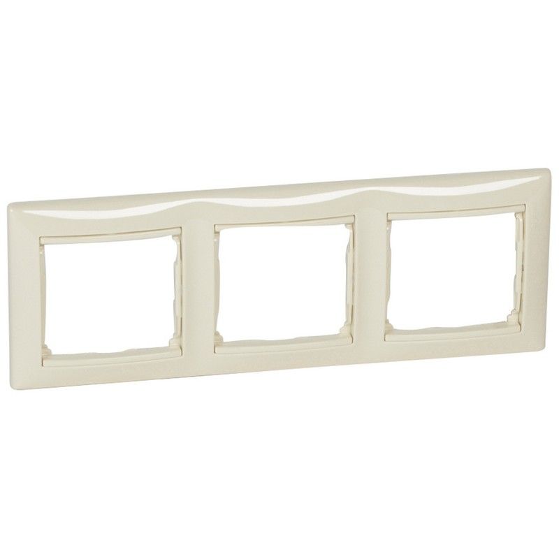 Legrand Valena Classic Кремовый Рамка Legrand Valena Крем 3-ая гориз 774353