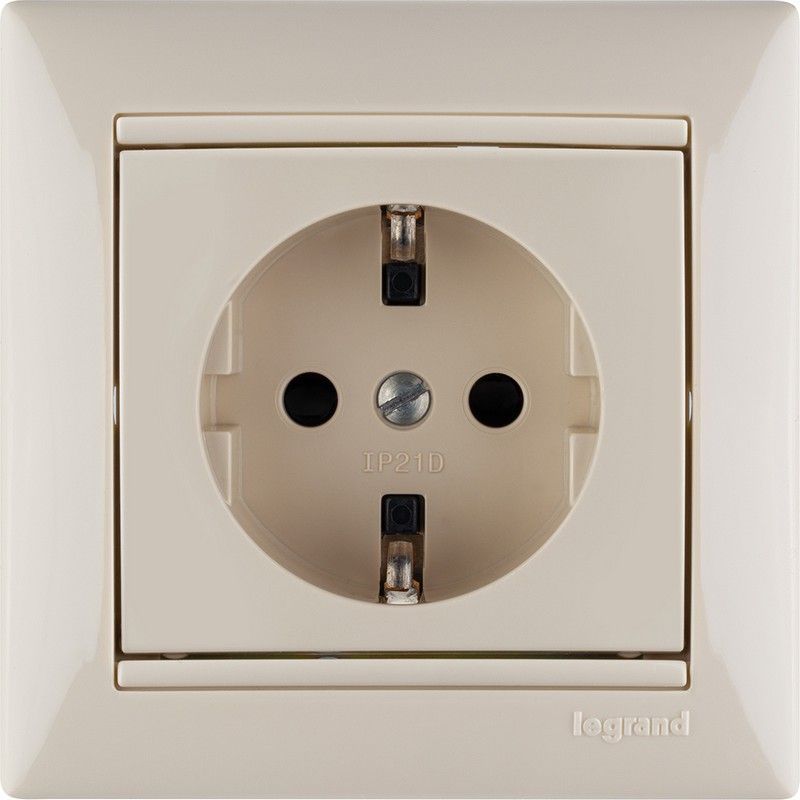 Legrand Valena Classic Кремовый Розетка Legrand Valena Крем 1-ая с/з с защитными шторками 774321