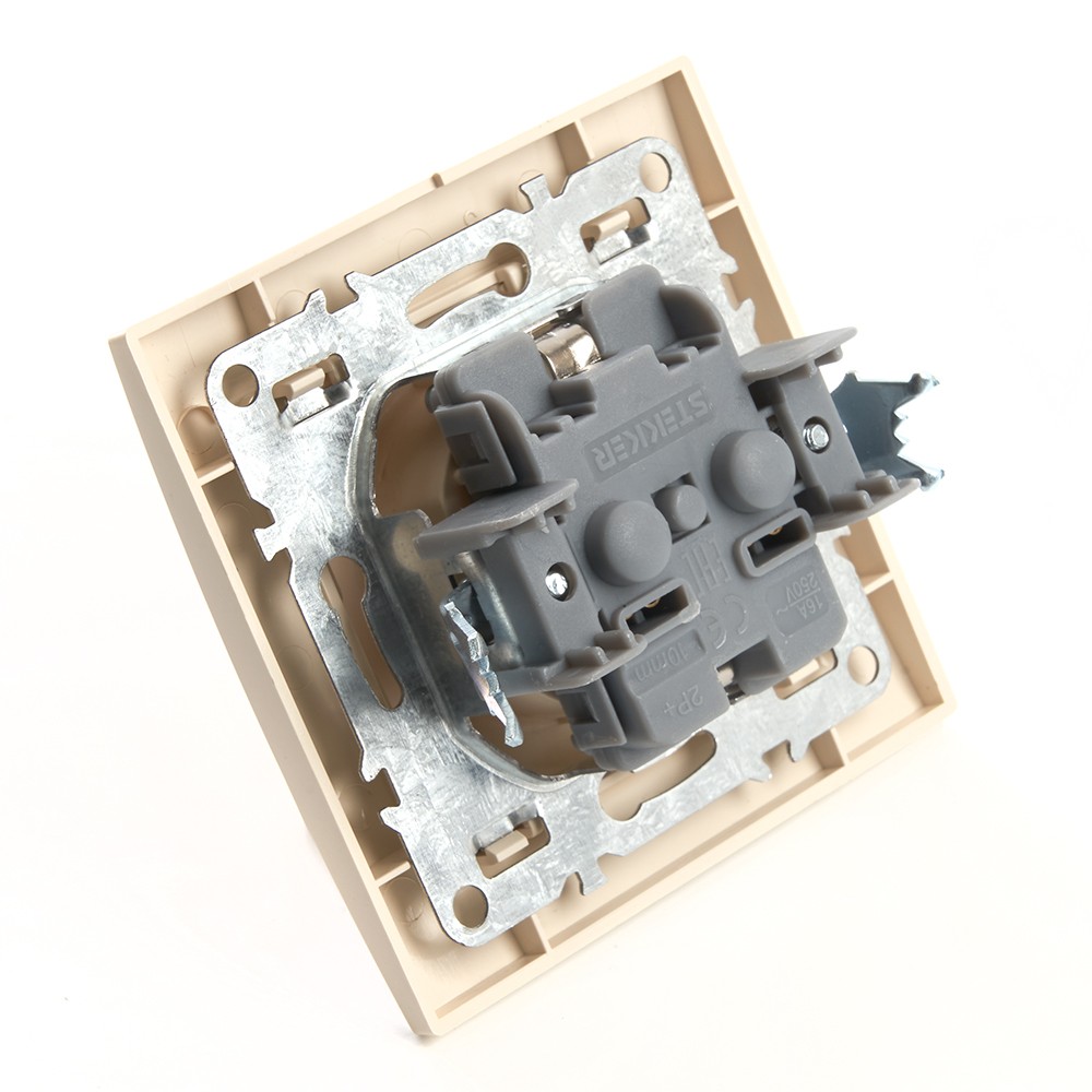 Эрна - Розетки и выключатели Stekker Розетка 1-местная с/з STEKKER PST16-9010-02 16А с защ. шторкой Эрна слоновая кость с рамкой 39236