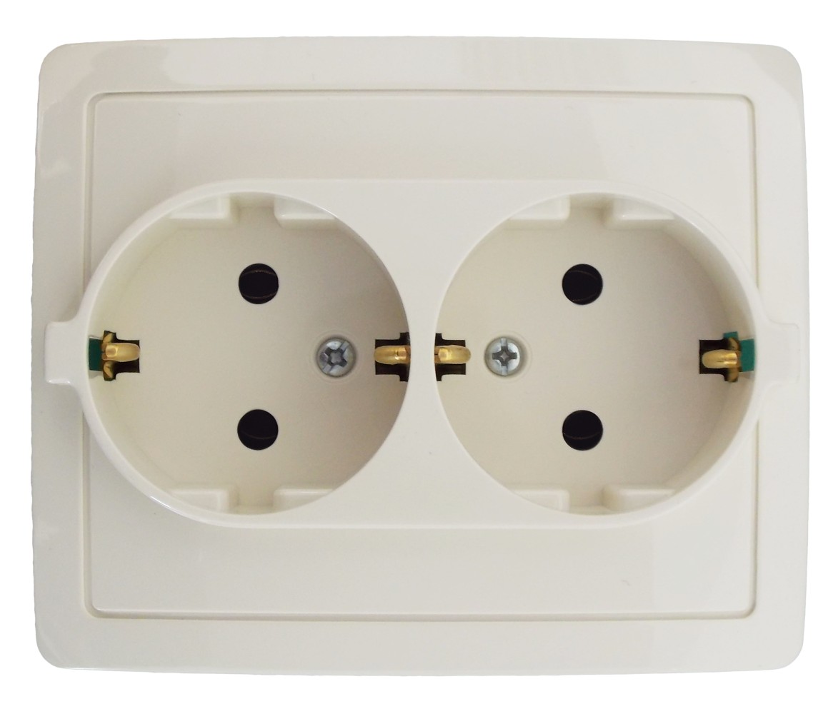 Розетки и выключатели Simon 15 Бежевый Розетка двойная Simon 15 Слоновая кость с заземлением 2*2Р+Е без шторок, винт.зажим, 1590456-031