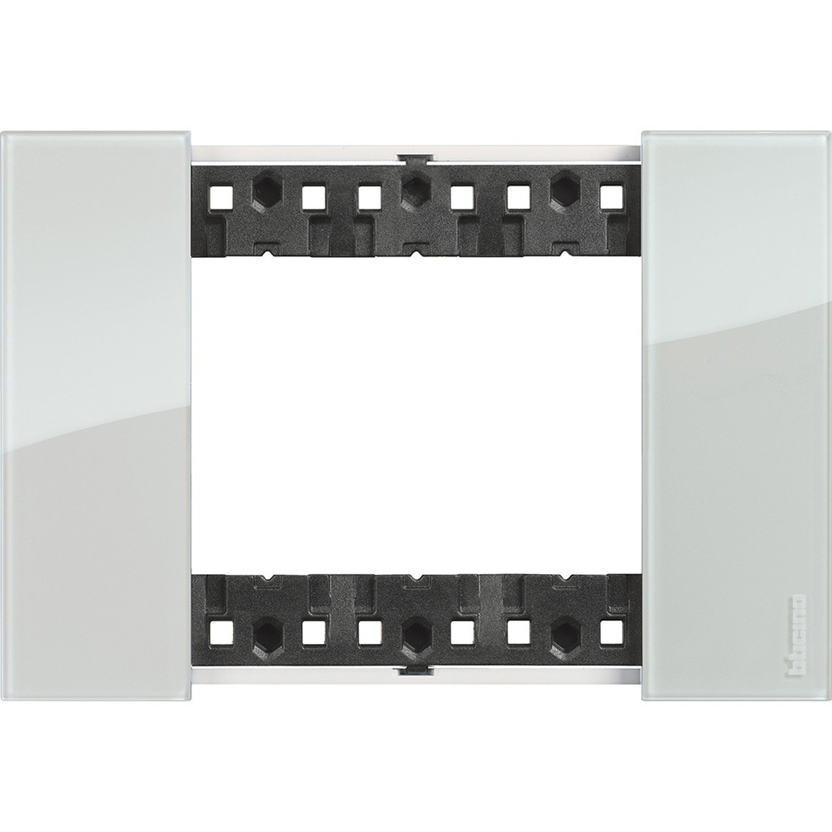 Bticino Living Now Рамки Рамка BT Living now Небо итальянский стандарт 3 мод KA4803DA