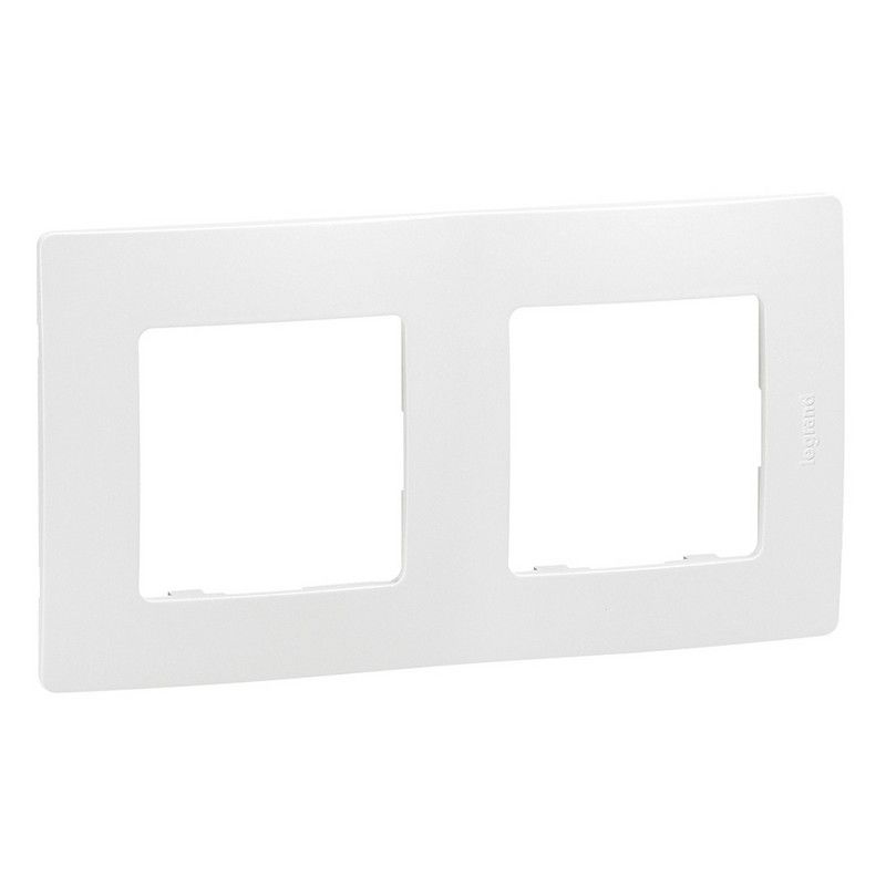Legrand Etika Белый Рамка Legrand Etika белый 2-ая 672502