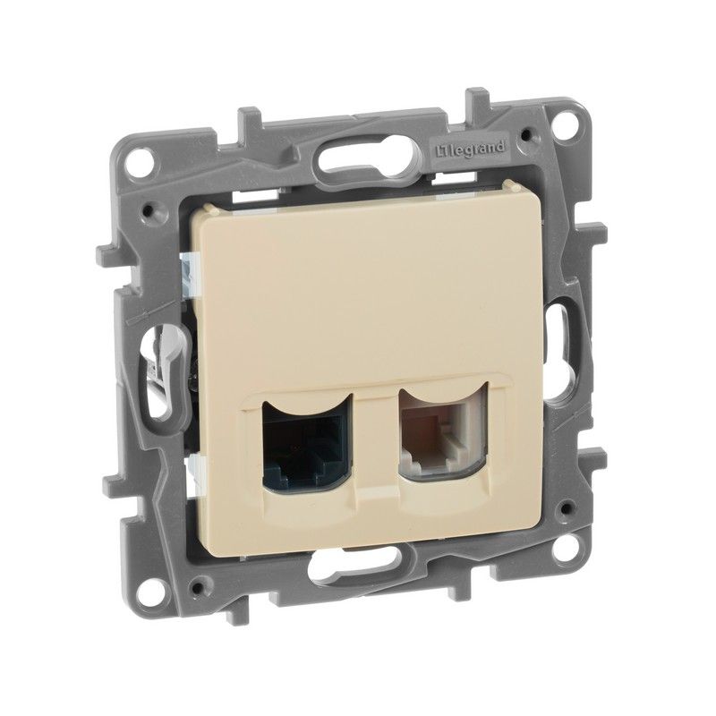 Legrand Etika Слоновая кость Розетка телефон + компьютер Legrand Etika слоновая кость (RJ11+RJ45) 5 кат. UTP 672352