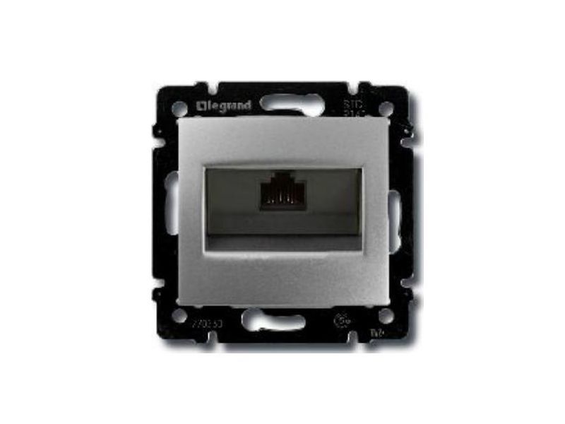 Legrand Valena Classic Алюминий Розетка компьютерная RJ45 Legrand Valena Алюминий 1-ая 5кат.крепление винт.с лапками 770230