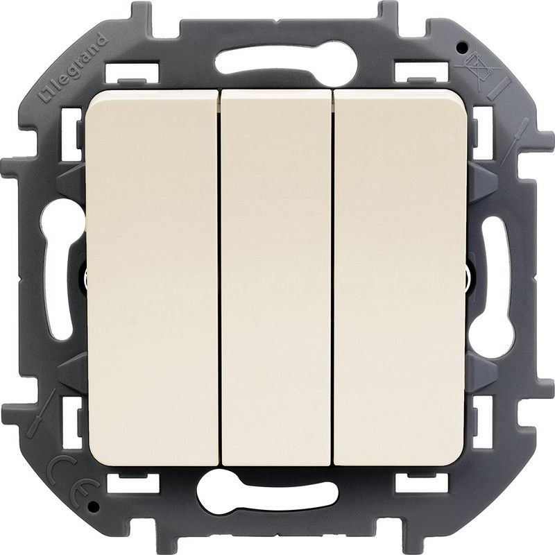 Legrand Inspiria Слоновая кость Выключатель Legrand INSPIRIA Слоновая кость трехклавишный 10 AX 250 В 673641