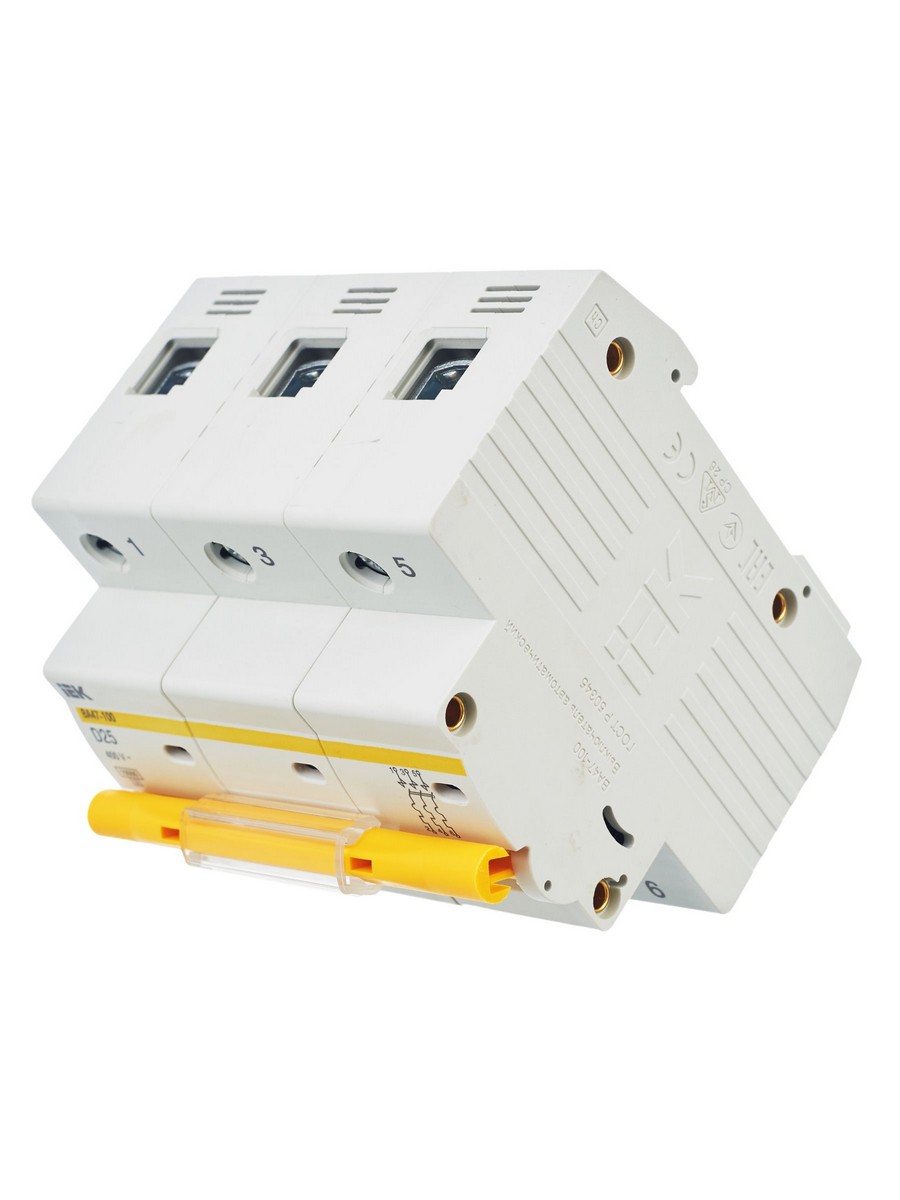 3 полюсные (трехполюсные) Автоматический выключатель IEK KARAT ВА47-100 3Р 25А 10кА х-ка D MVA40-3-025-D 