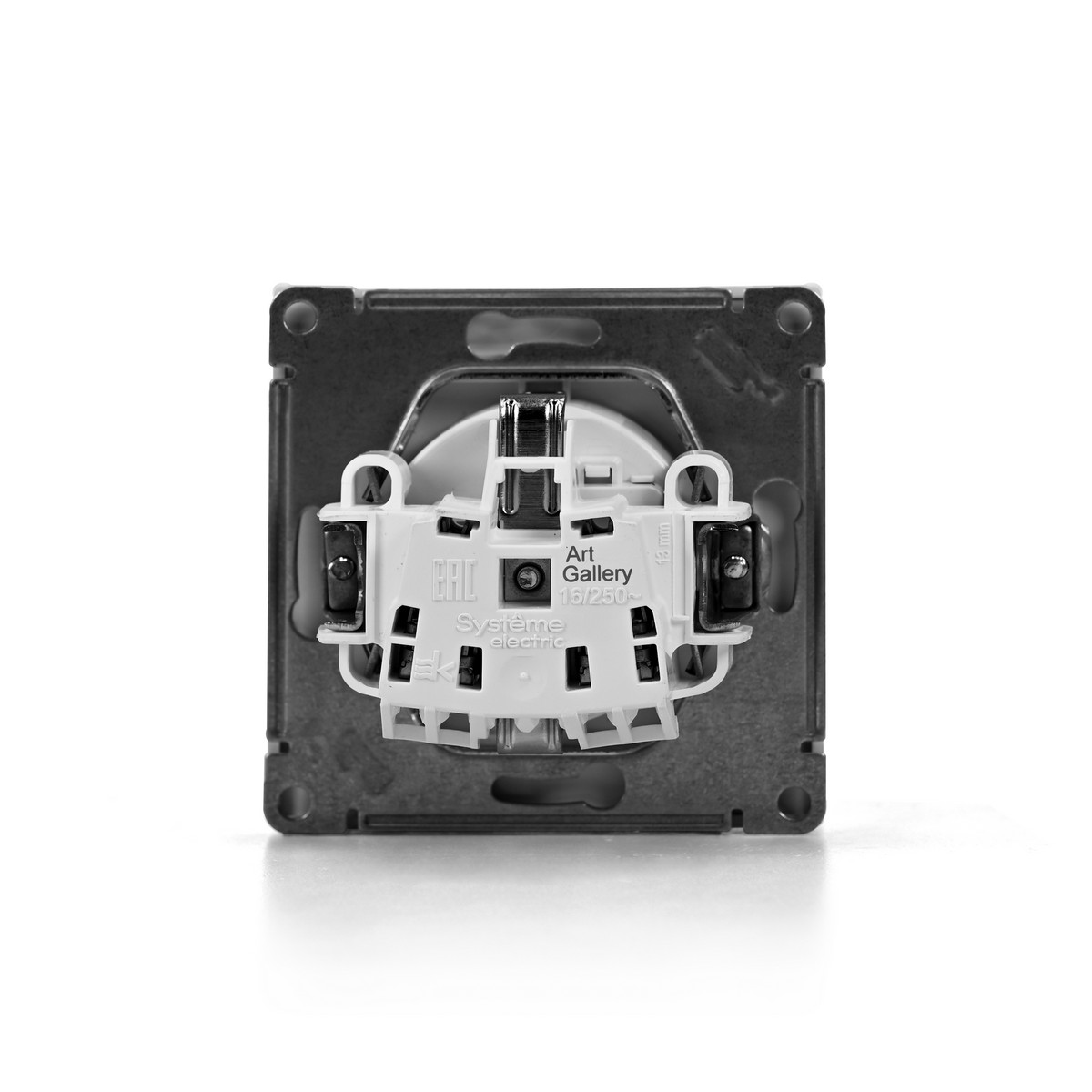 ArtGallery Белый Розетка SE ArtGallery Белый с заземл. со шторк. с крышк., 16А, IP20 быстрозажим. клем. GAL000146S