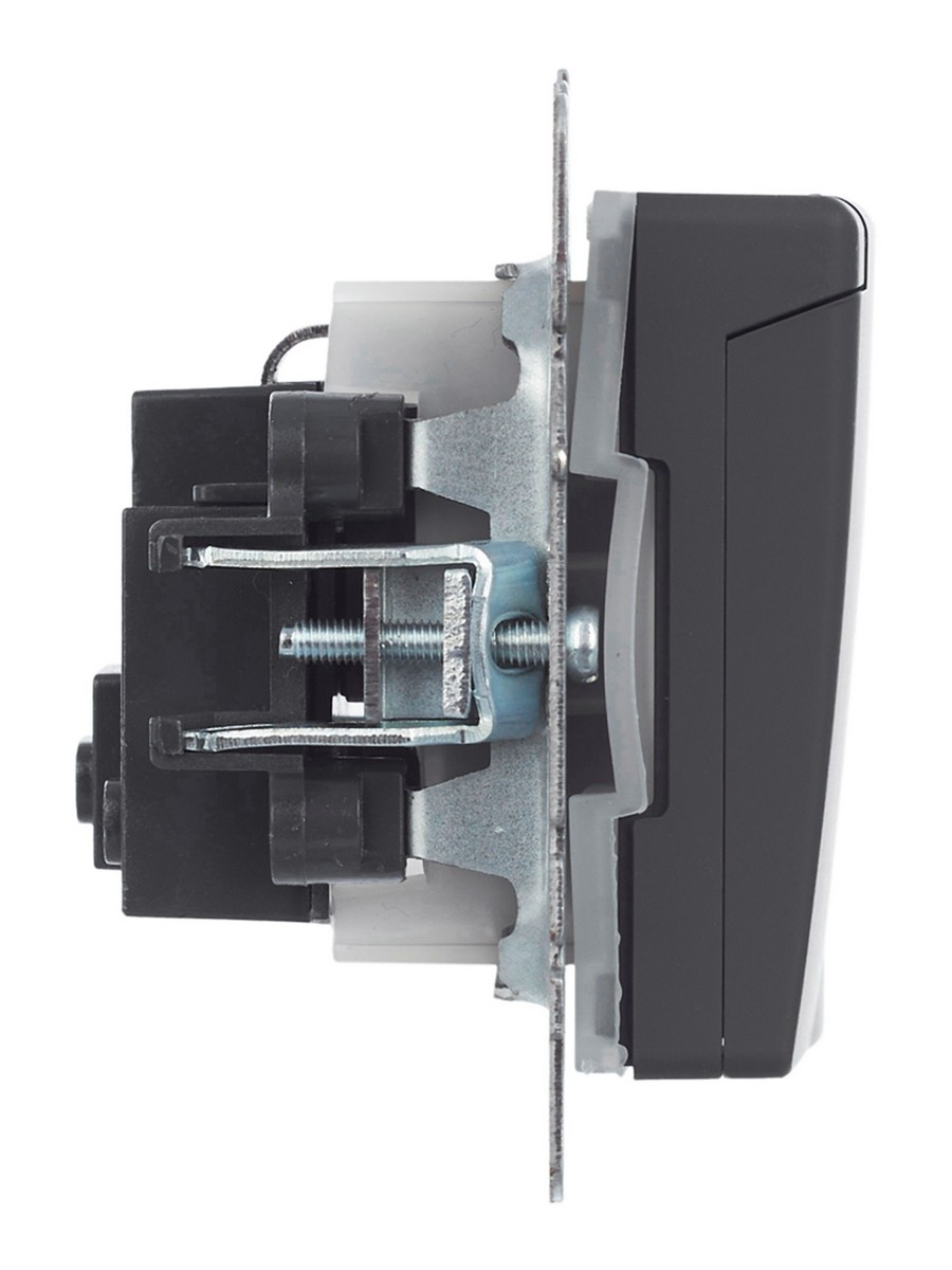 IEK Brite Графит Розетка IEK BRITE с/з с шторками и крышкой 16А IP44 РСбш10-3-44-БрГ графит BR-R16-16-44-K53