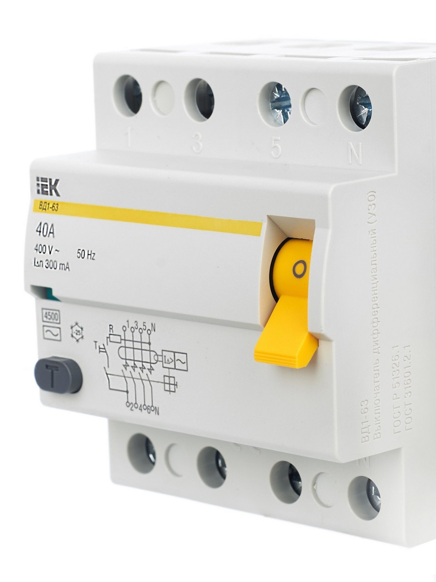IEK Выключатель дифференциальный IEK KARAT ВД1-63 (УЗО) 4Р 40А 300мА MDV10-4-040-300 