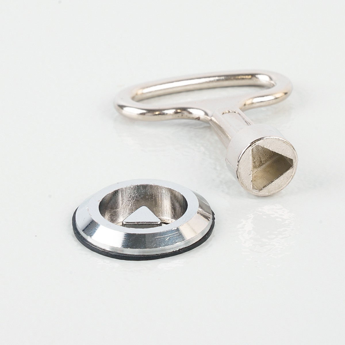 Металлические щиты и корпуса Шкаф навесной STEKKER EBX60-1/12-54 IP54 12 модулей сталь ArcaMetal 50538 