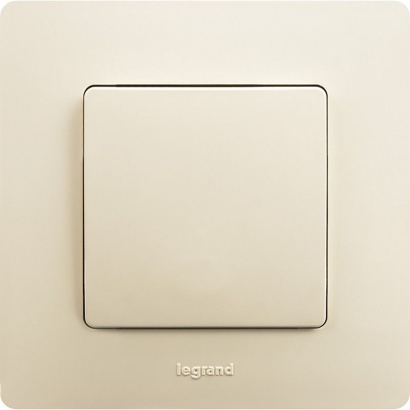 Legrand Etika Слоновая кость Выключатель Legrand Etika слоновая кость 1-клавишный 10А, винт. клем. 672301