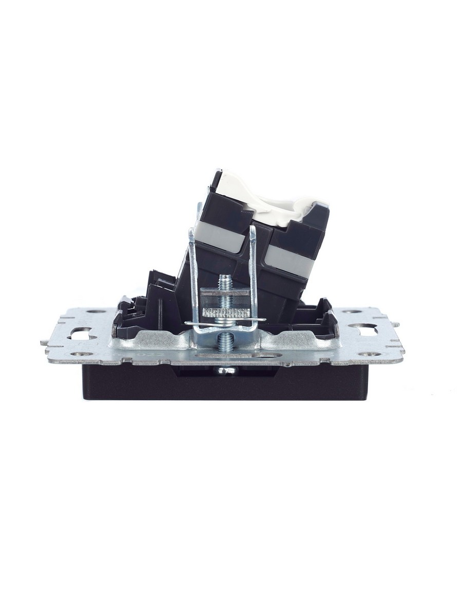 IEK Brite Черный Розетка IEK BRITE компьютерная RJ45 кат.5E РК10-БрЧ черный BR-K10-1-K02
