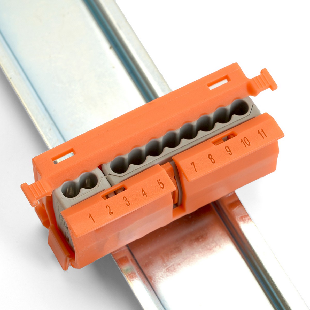 Монтажный держатель STEKKER LD 500 для клемм серии LD222 на DIN-рейку 49490