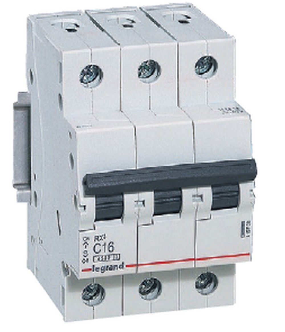 3 полюсные (трехполюсные) Автоматический выключатель Legrand RX3 3P 32A (С) 4,5kA 419711