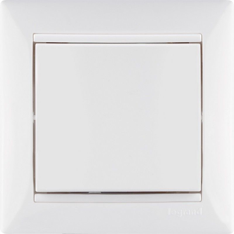 Legrand Valena Classic Белый Переключатель Legrand Valena белый перекрестный 1-клавишный 774407