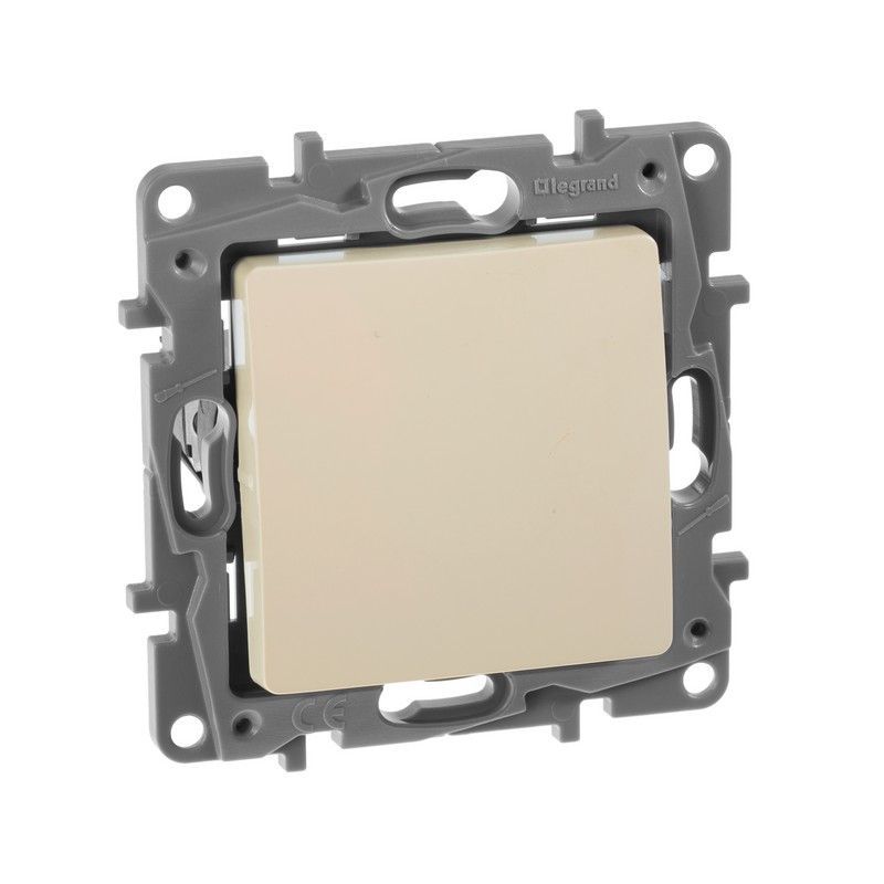 Legrand Etika Слоновая кость Кнопка Legrand Etika слоновая кость автоматическая 6А 672314