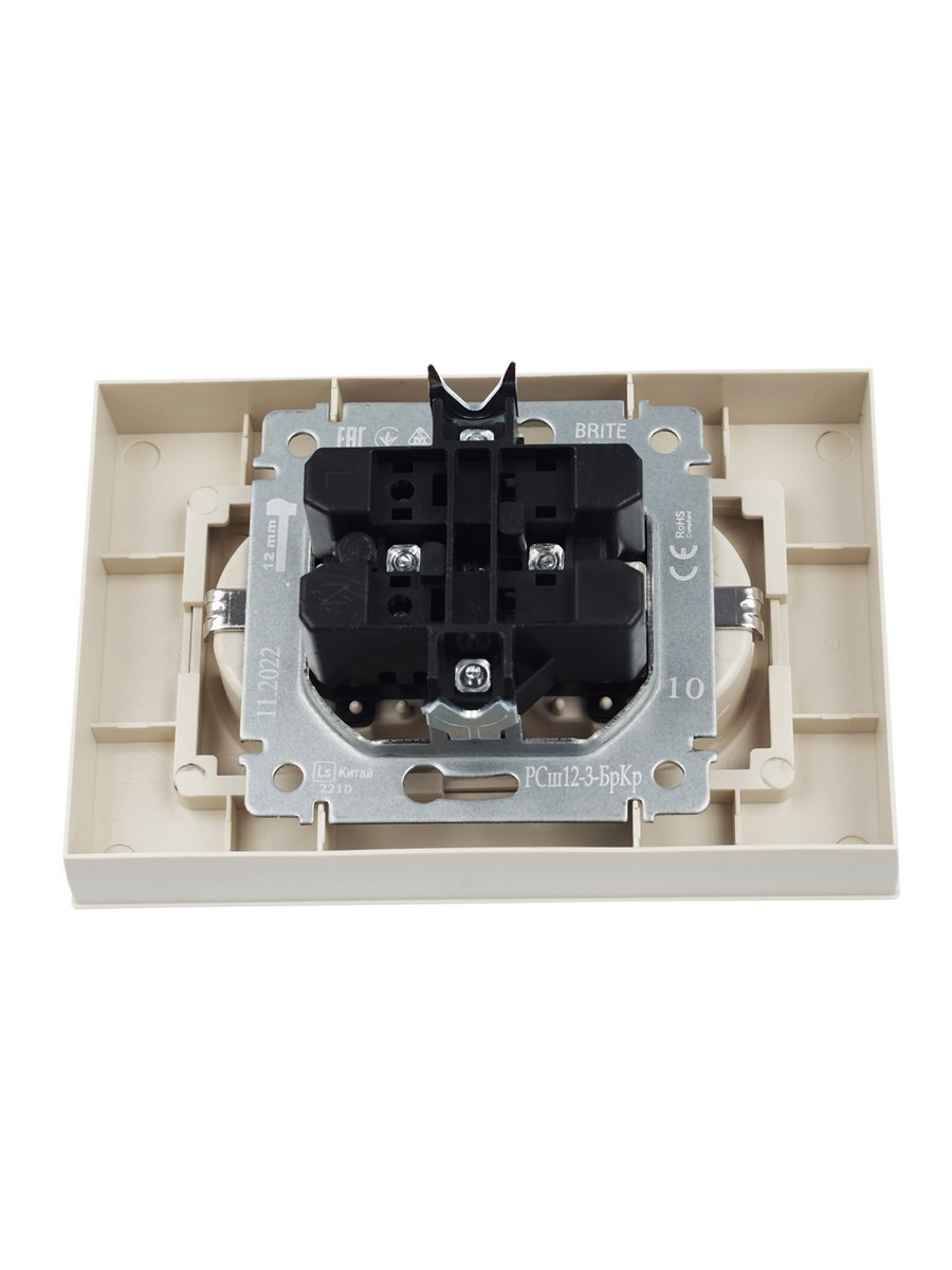 IEK Brite Бежевый Розетка IEK BRITE 2-ая с/з с шторками 16А в сборе РСш12-3-БрКр бежевый BR-R24-16-K10-F