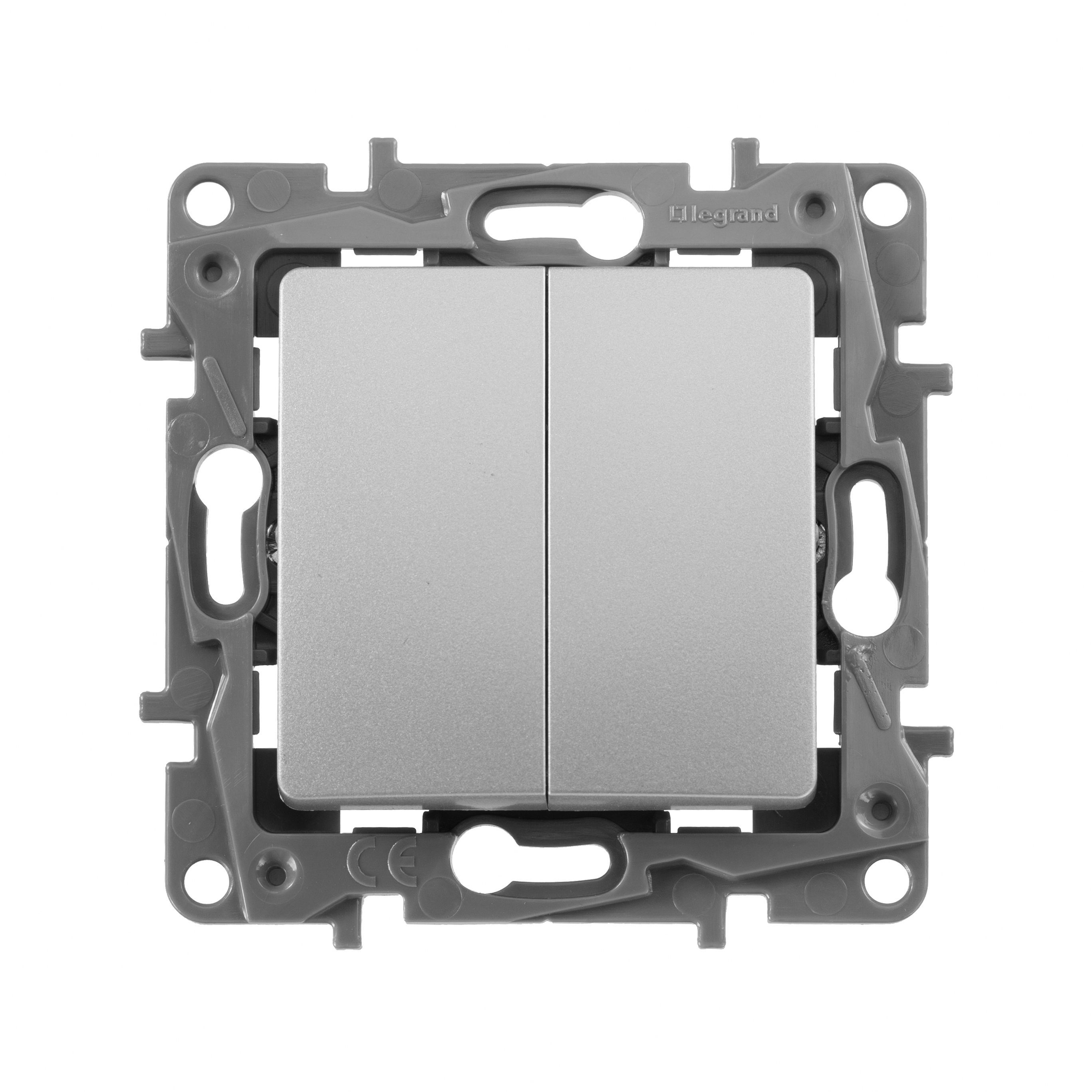 Legrand Etika Алюминий Переключатель Legrand Etika алюминий 2-клавишный, 10А, авт. клем 672412