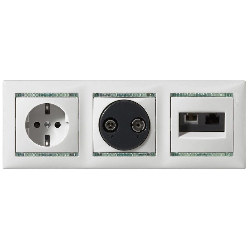 Legrand Valena Classic Кремовый Розетка Legrand Valena Крем 1-ая с/з с защитными шторками 774321