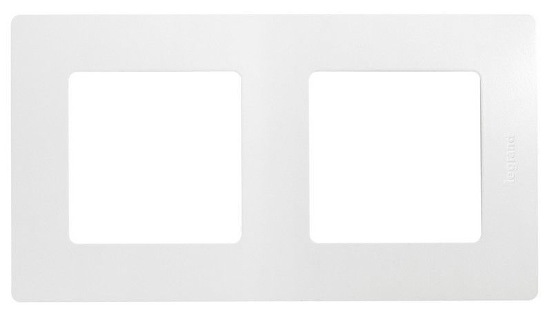 Legrand Etika Белый Рамка Legrand Etika белый 2-ая 672502