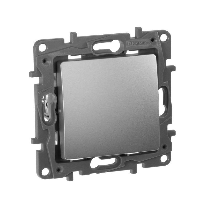 Legrand Etika Алюминий Переключатель Legrand Etika алюминий промежуточный 1-клавишный, винт. клеммы, 10AX, 250 В 672409