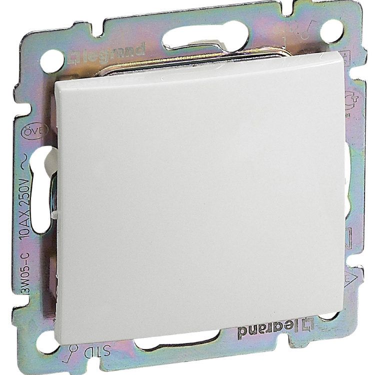 Legrand Valena Classic Белый Переключатель Legrand Valena белый 1-клавишный, 16А 774205