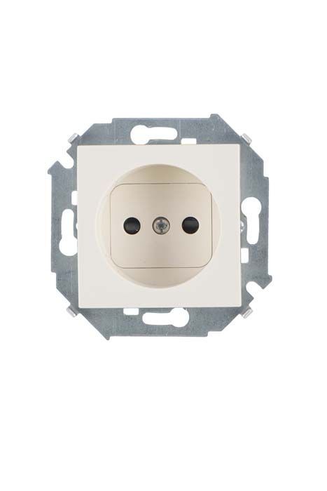 Розетки и выключатели Simon 15 Бежевый Розетка б/з Simon 15 Бежевая со шторками 16А 1591444-031