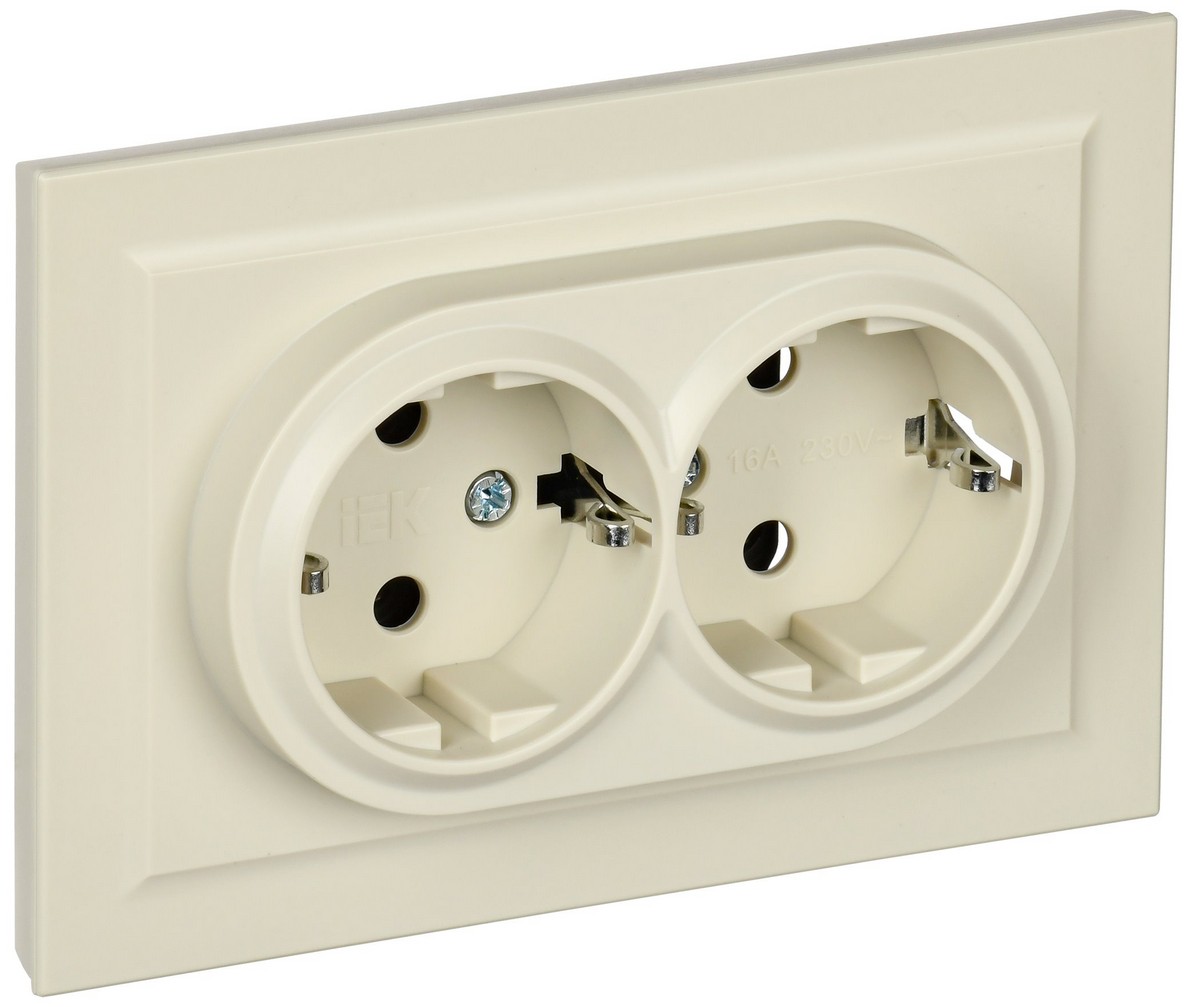 IEK Brite Бежевый Розетка IEK BRITE 2-ая с/з с шторками 16А в сборе РСш12-3-БрКр бежевый BR-R24-16-K10-F